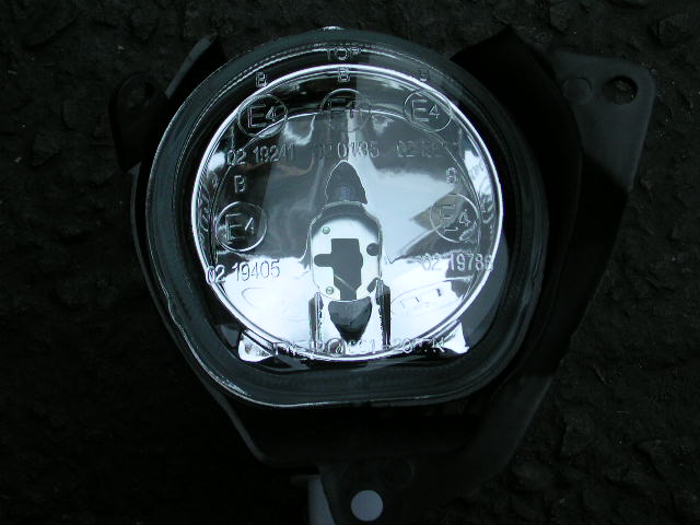 FARO ANTINIEBLA IZQUIERDO