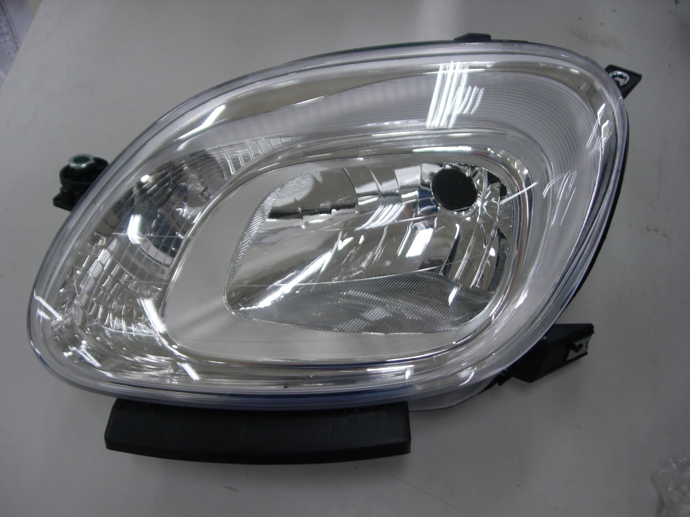 FARO H4 IZQUIERDO REGULACION ELECTRICA CON MOTOR