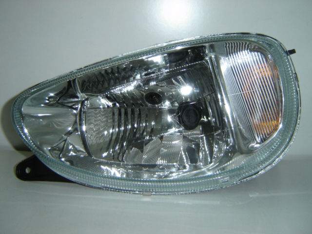 FARO CON REGULACION ELECTRICA DERECHO INTERIOR CLARO