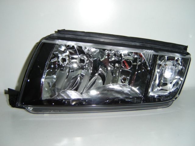 FARO IZQUIERDO CON REGULACION ELECTRICA (INTERIOR NEGRO)