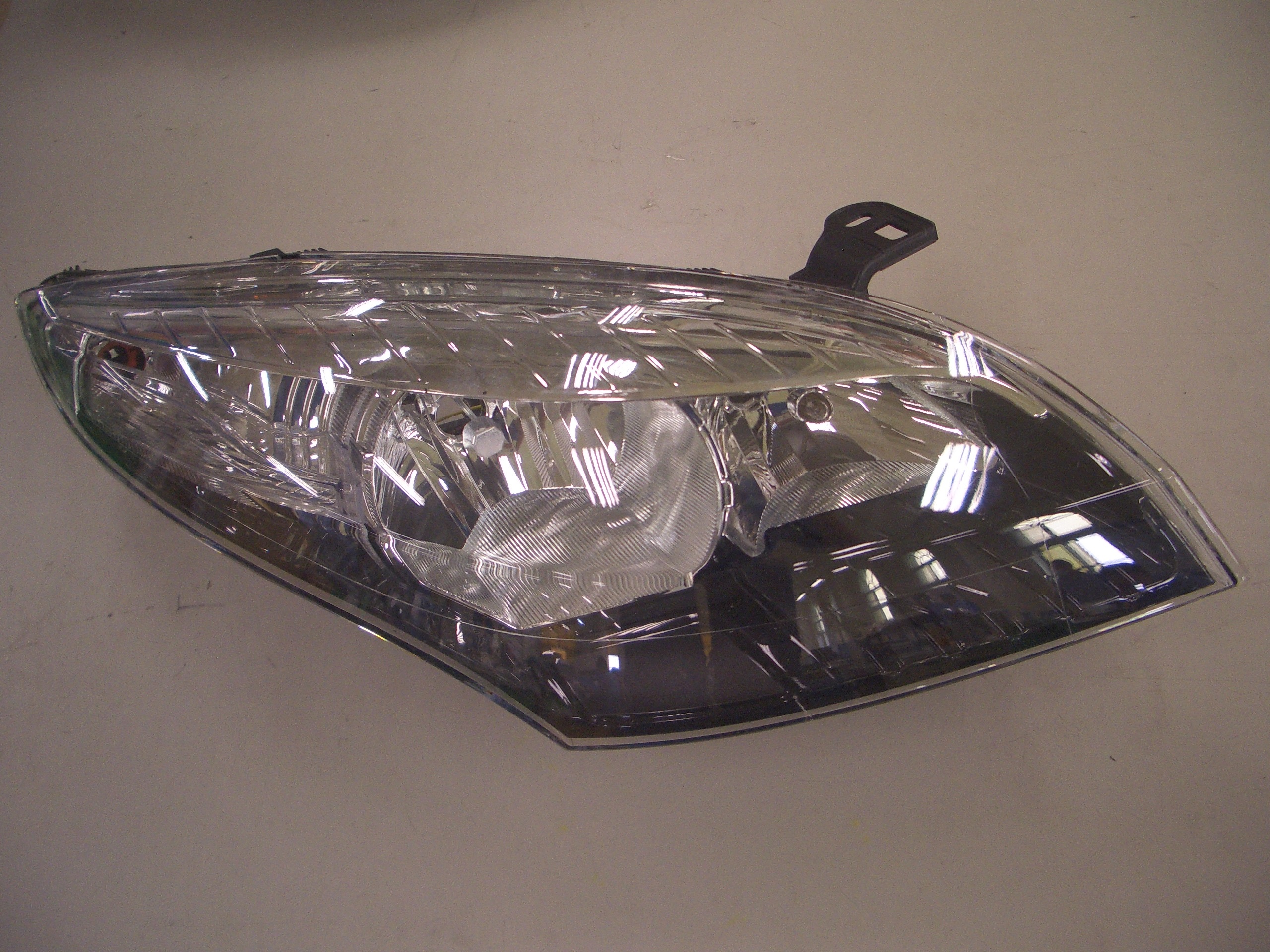 FARO H7+H7 DERECHO CON REGULACION ELECTRICA CON MOTOR (INTERIOR CROMADO)