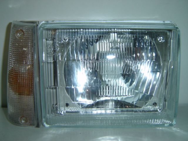 FARO DERECHO PILOTO BLANCO