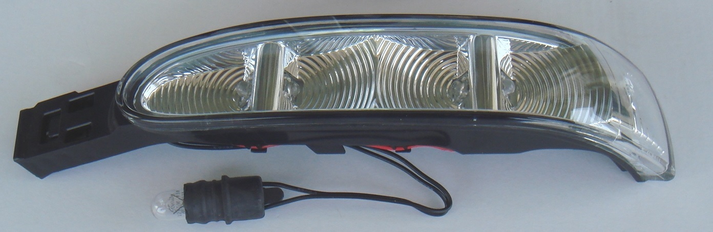 PILOTO LATERAL DERECHA (RETROVISOR)