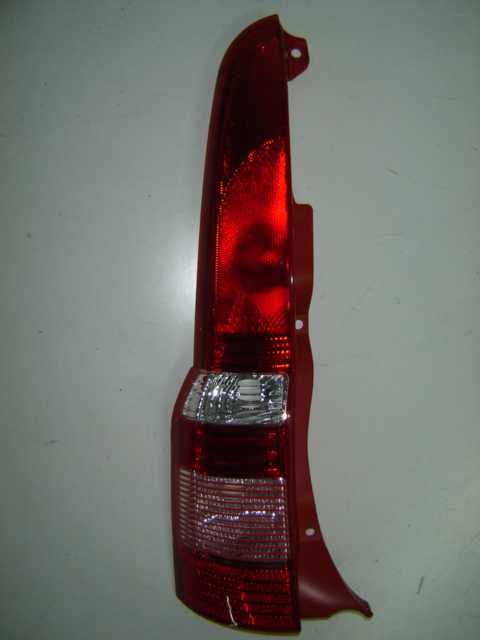 PILOTO TRASERO IZQUIERDO (CUERPO ROJO)