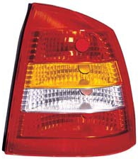 PILOTO TRASERO DERECHO ROJO/BLANCO/AMBAR 4PUERTAS 3 VOL