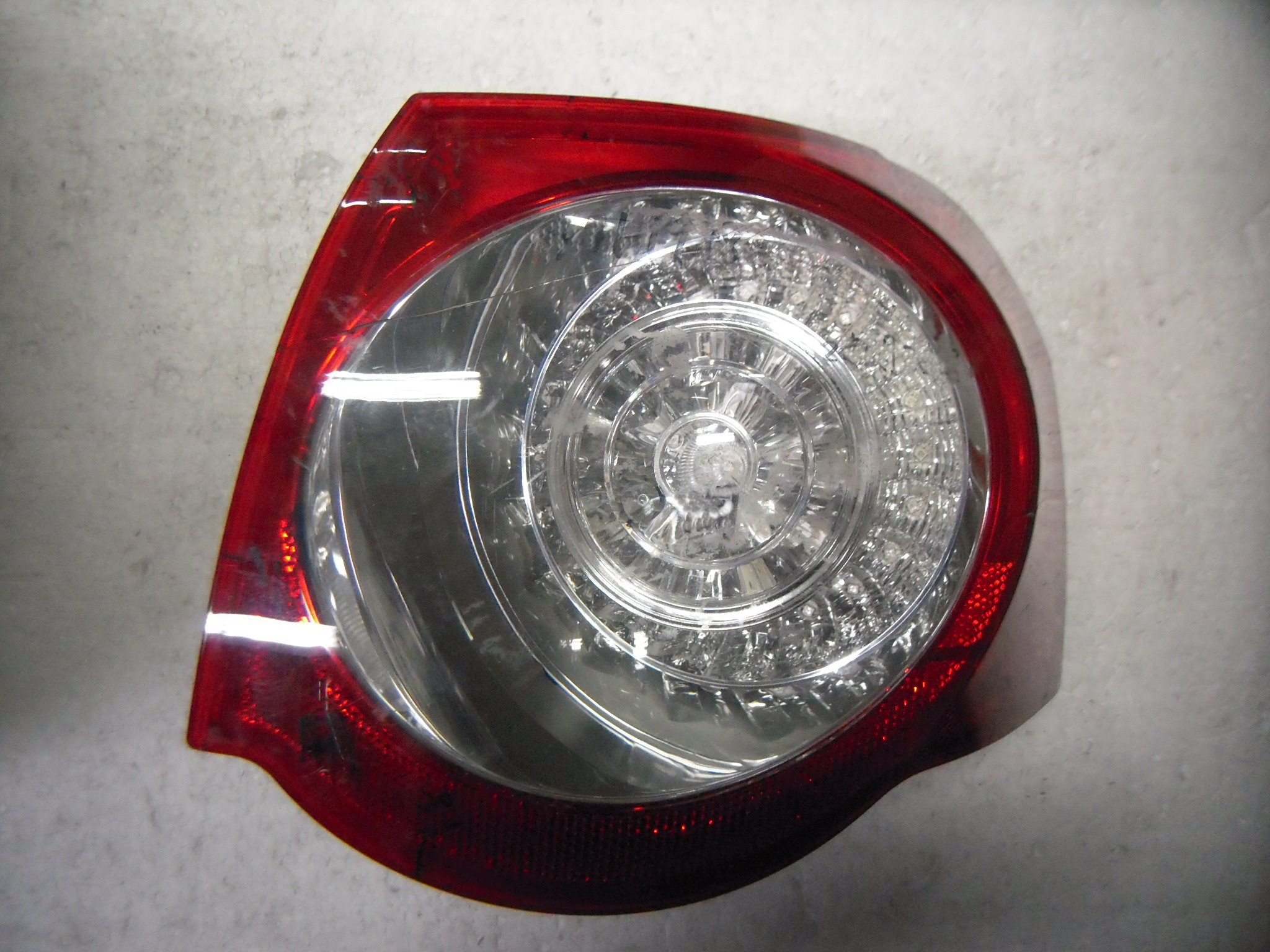 PILOTO TRASERO DERECHO CANTO SW LED