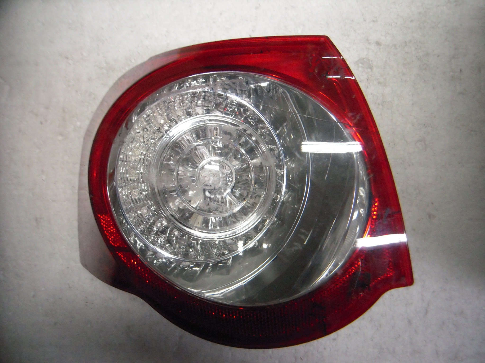 PILOTO TRASERO IZQUIERDO CANTO SW LED