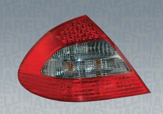 PILOTO TRASERO IZQUIERDO 4PUERTAS (AVANTGARDE) LED