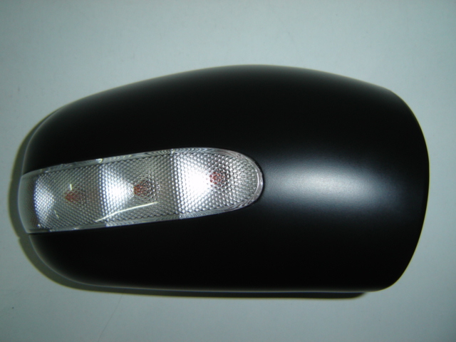 CARCASA RETROVISOR DERECHO CON PILOTO