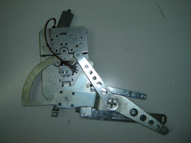 ELEVALUNAS DELANTERO ELECTRICO DERECHO 3/4PUERTAS