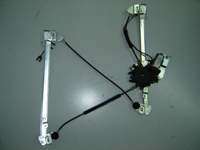 ELEVALUNAS DELANTERO ELECTRICO DERECHO 4PUERTAS
