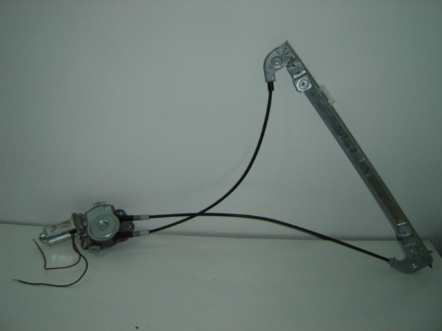 ELEVALUNAS ELECTRICO DELANTERO DERECHO 3P