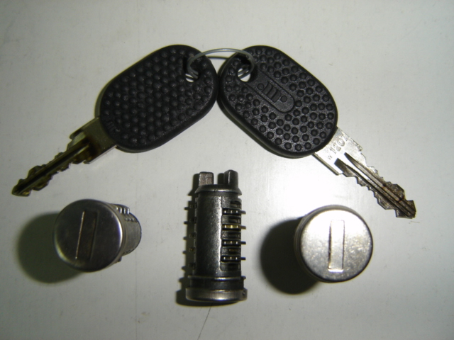CERRADURA PUERTA CON LLAVES KIT 3PUERTAS