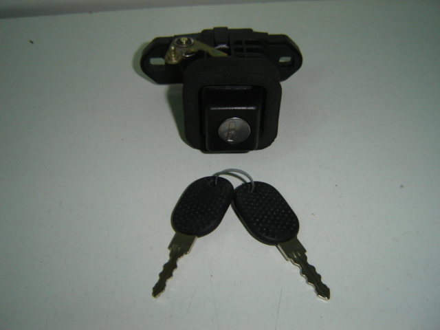 CERRADURA MALETERO CON LLAVE