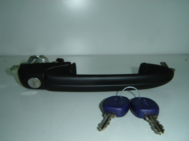 MANILLA PUERTA DELANTERA IZQUIERDA CON LLAVES IMPRIMADA FIAT MAREA C/CH