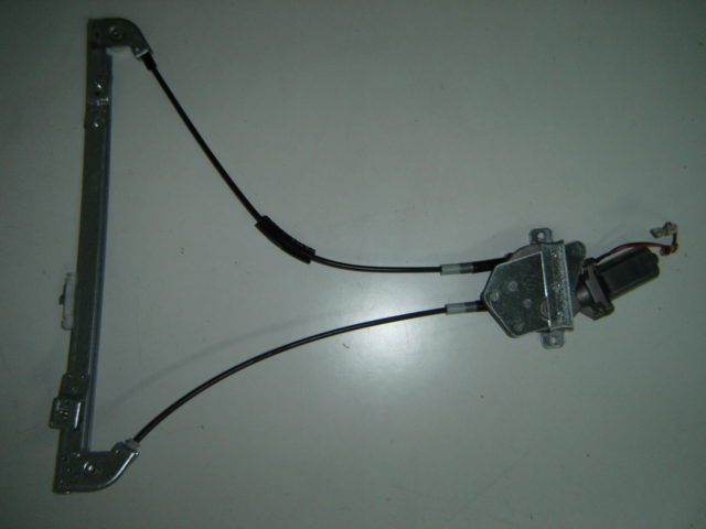 ELEVALUNAS DELANTERO ELECTRICO IZQUIERDO 3PUERTAS