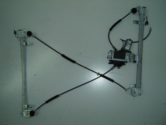 ELEVALUNAS DELANTERO ELECTRICO DELANTERO DERECHO 3PUERTAS