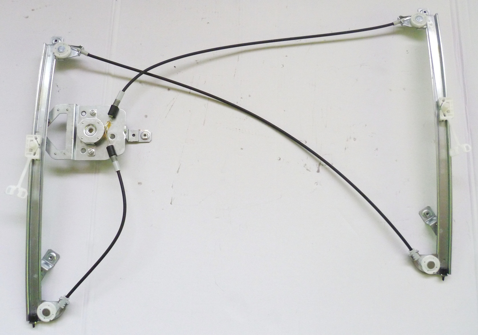 ELEVALUNAS DELANTERO ELECTRICO IZQUIERDO 3PUERTAS (SIN MOTOR)