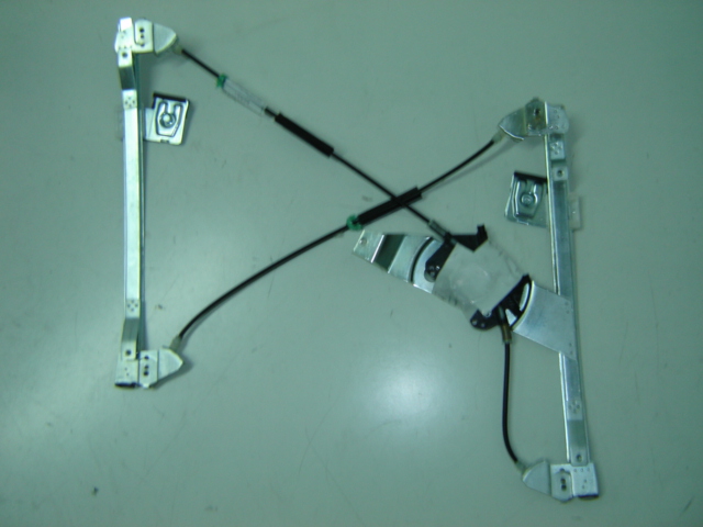 ELEVALUNAS DELANTERO ELECTRICO IZQUIERDO 4PUERTAS (CON COMFORT/SIN MOTOR)