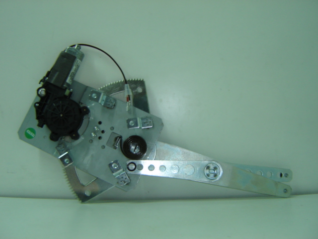 ELEVALUNAS DELANTERO ELECTRICO DERECHO
