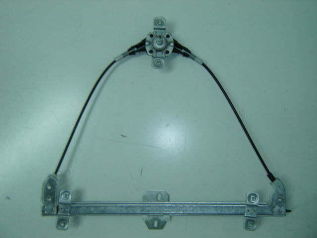 ELEVALUNAS DELANTERO MANUAL IZQUIERDO