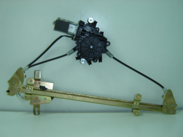 ELEVALUNAS DELANTERO ELECTRICO DERECHO
