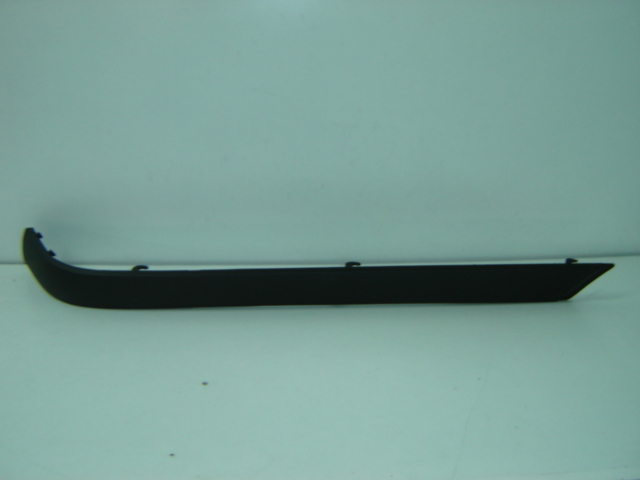 MOLDURA PARAGOLPES TRASERO DERECHA
