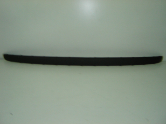 MOLDURA PARAGOLPES TRASERO 5PPUERTAS