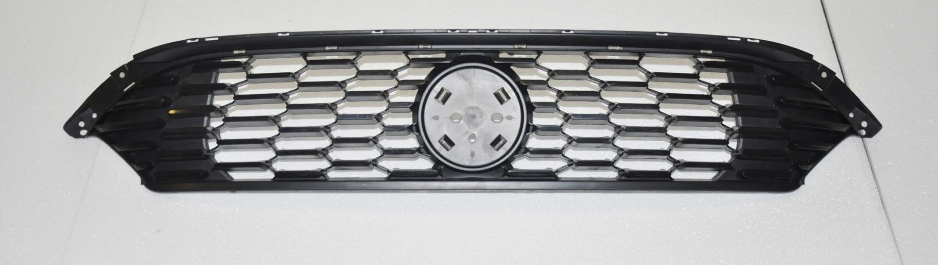 REJILLA DELANTERO NEGRO