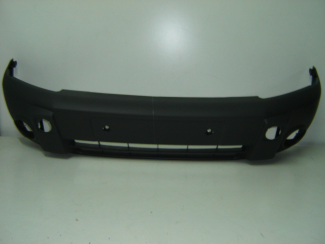 PARAGOLPES DELANTERO CON HUECOS