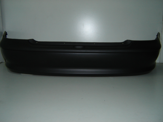 PARAGOLPES TRASERO IMPRIMADO 4/5PUERTAS