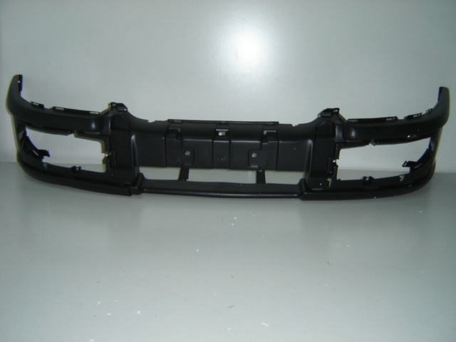 PARAGOLPES DELANTERO NEGRO INTERIOR