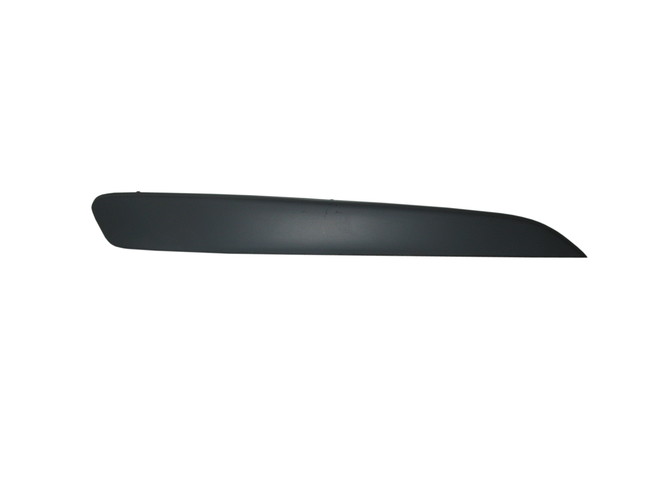MOLDURA PARAGOLPES DELANTERO DERECHA NEGRO