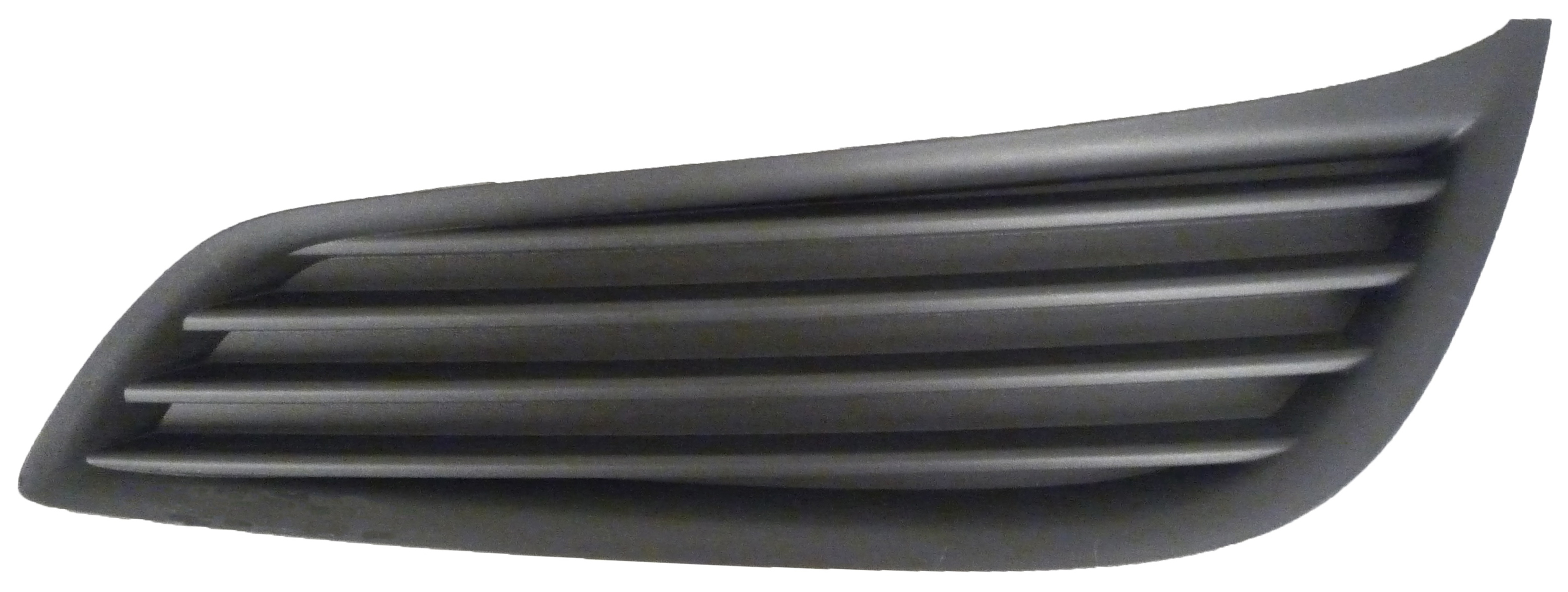 REJILLA PARAGOLPES DELANTERO DERECHO CERRADA