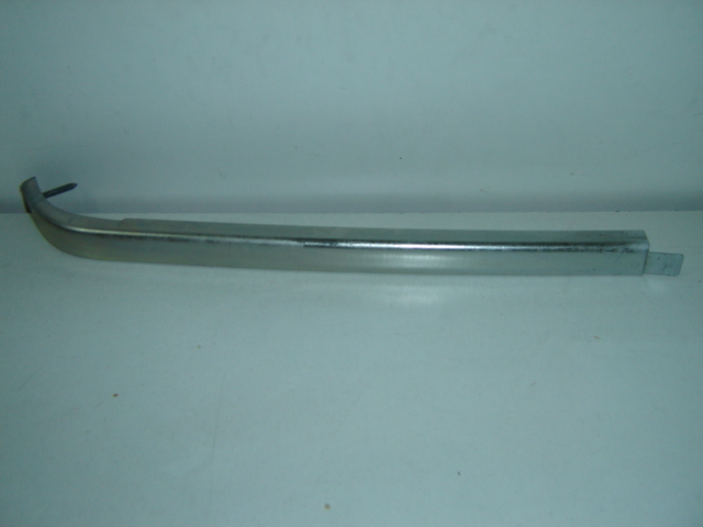 MOLDURA FARO IZQUIERDO