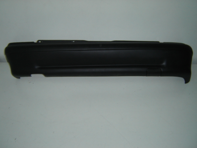 PARAGOLPES TRASERO