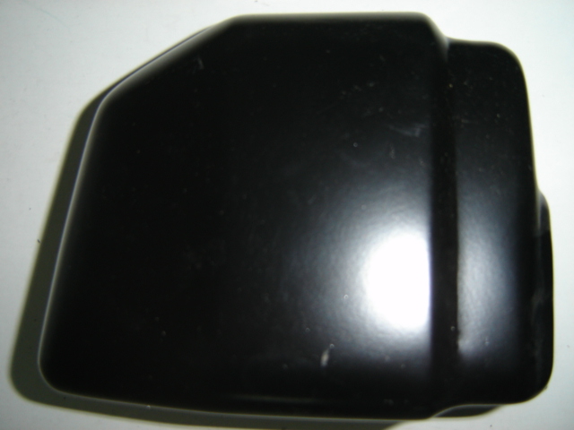 CANTO PARAGOLPES DELANTERO IZQUIERDO NEGRO