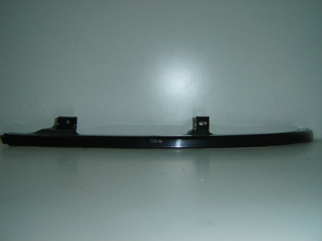 MOLDURA FARO DERECHA