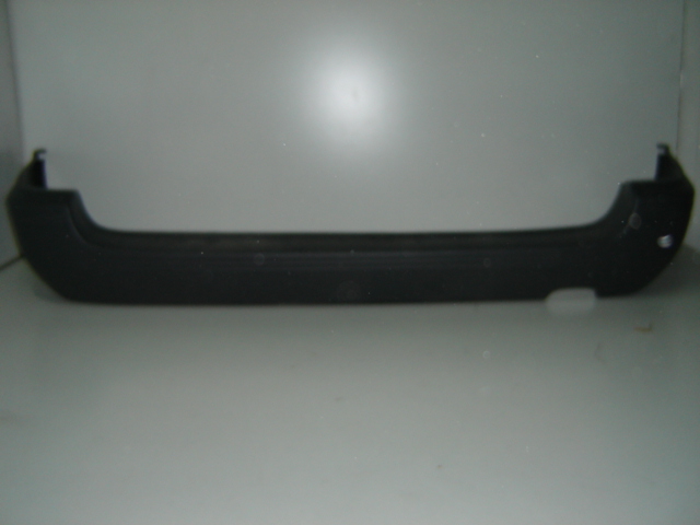 PARAGOLPES TRASERO