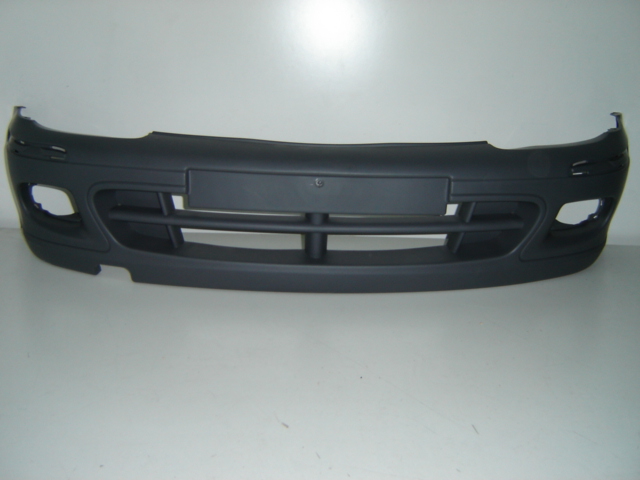 PARAGOLPES DELANTERO NEGRO