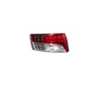 PILOTO TRASERO IZQUIERDO (SEDAN)
