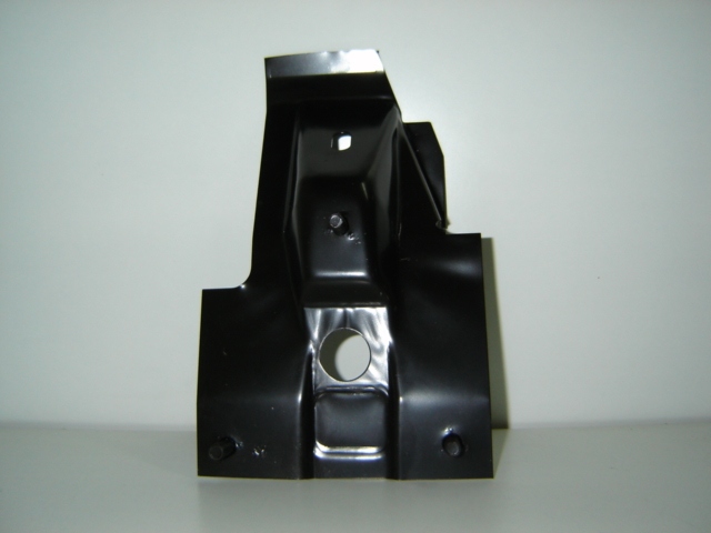 SOPORTE PARAGOLPES DELANTERO IZQUIERDO