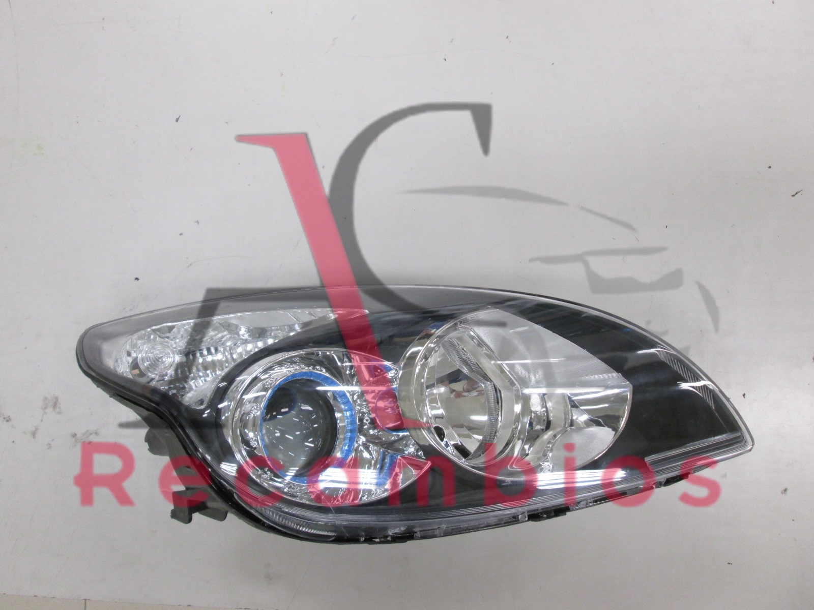 FARO DERECHO CON REGULACION ELECTRICA CON MOTOR (INTERIOR NEGRO)