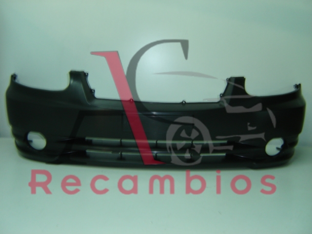 PARAGOLPES DELANTERO CON HUECOS ANTINIEBLA