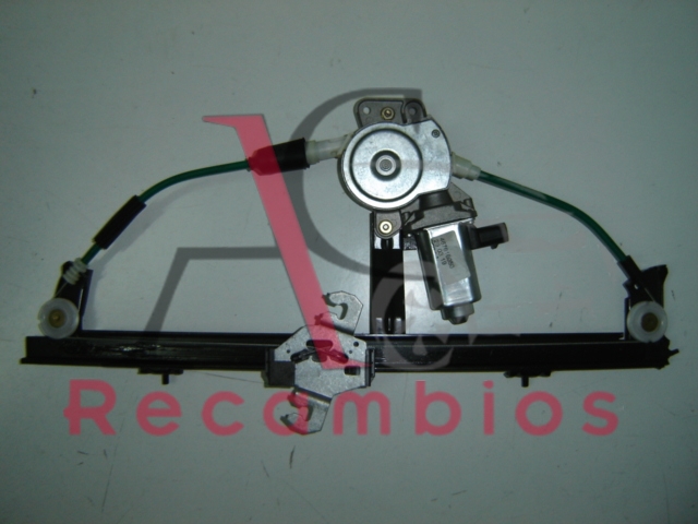 ELEVALUNAS DELANTERO ELECTRICO DERECHO
